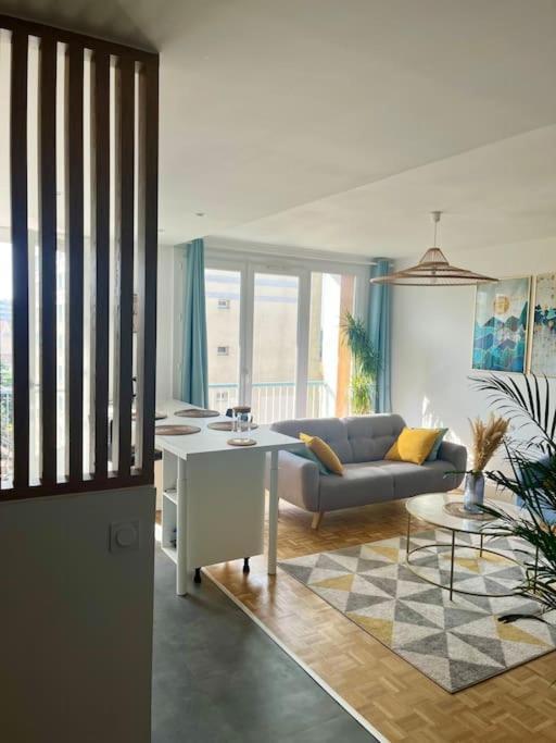 Chambre Privee Dans Un Appartement Partage 빌뢰르반 외부 사진